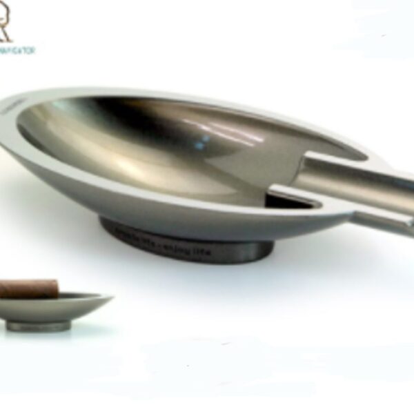 Lubinski ashtray for 1 cigar, boat metal